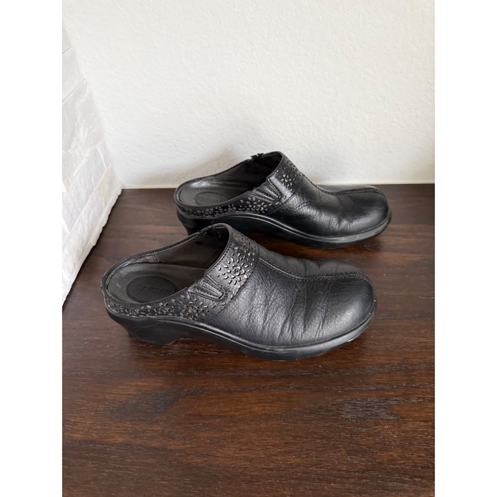 Ariat Black Leather Laser Cut Floral Clogs Mules 10015236 Womens 8B